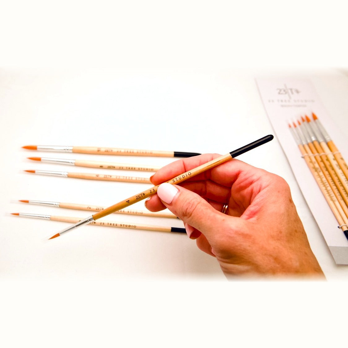 Studio Essential Watercolor Brush Set