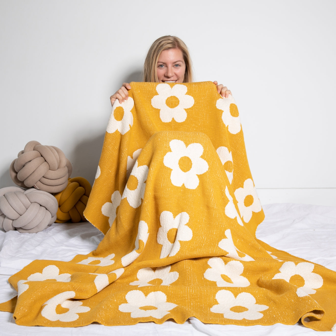 Thick Thin Flowers Throw Blanket