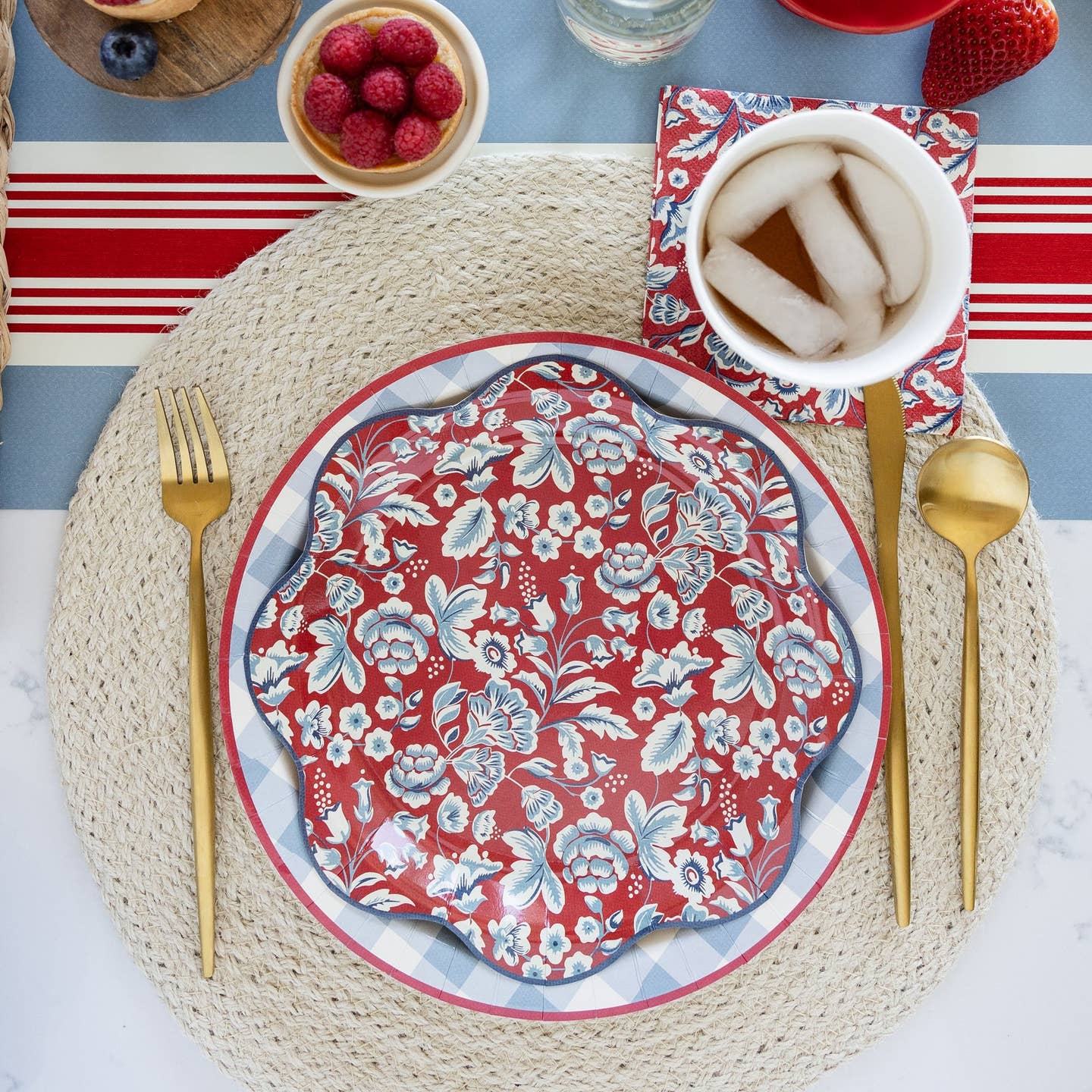 Hamptons Floral Wave Paper Plate