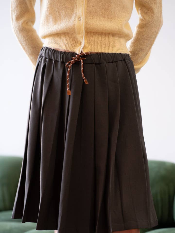 Drawstring Pleated Midi Skirt
