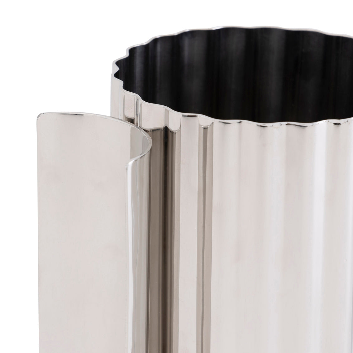 Guilded Fluted Wash Cup