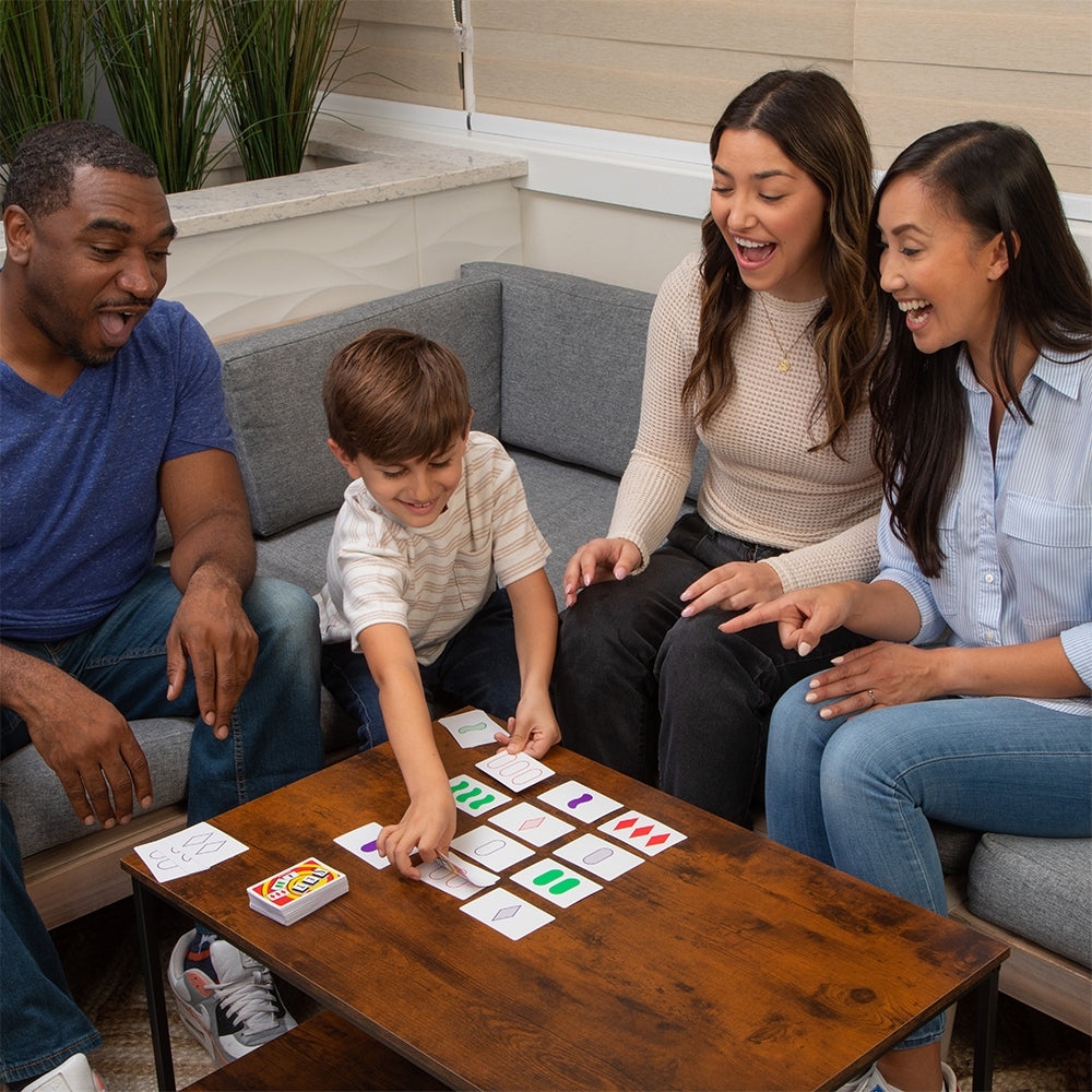 Set Game with Collectible Tin
