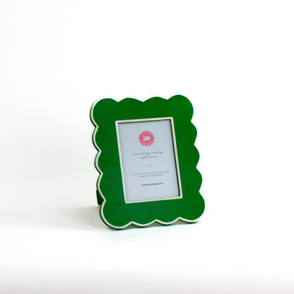5x7 Scalloped Photo Frame