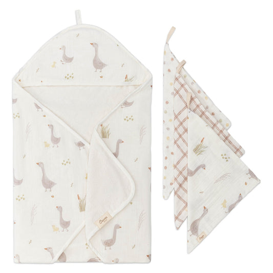Charlie Hooded Towel & Wash Cloth Set