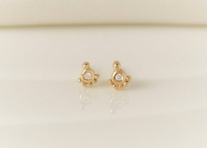 14k Gold Pompeii Stud Earring (Single)