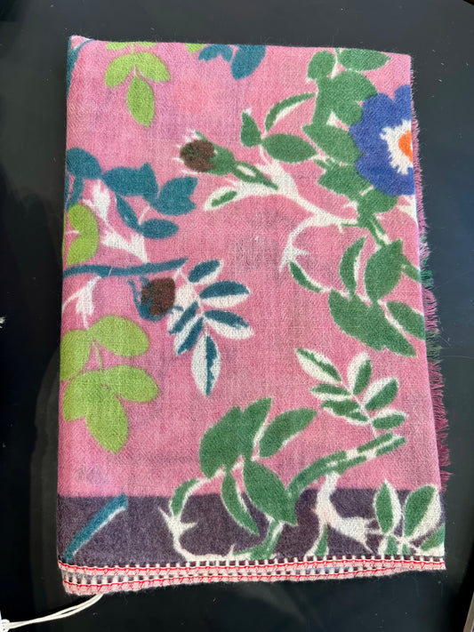 Rosa Flowers Shawl