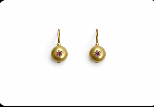 Gold Earrings with Ruby Stones