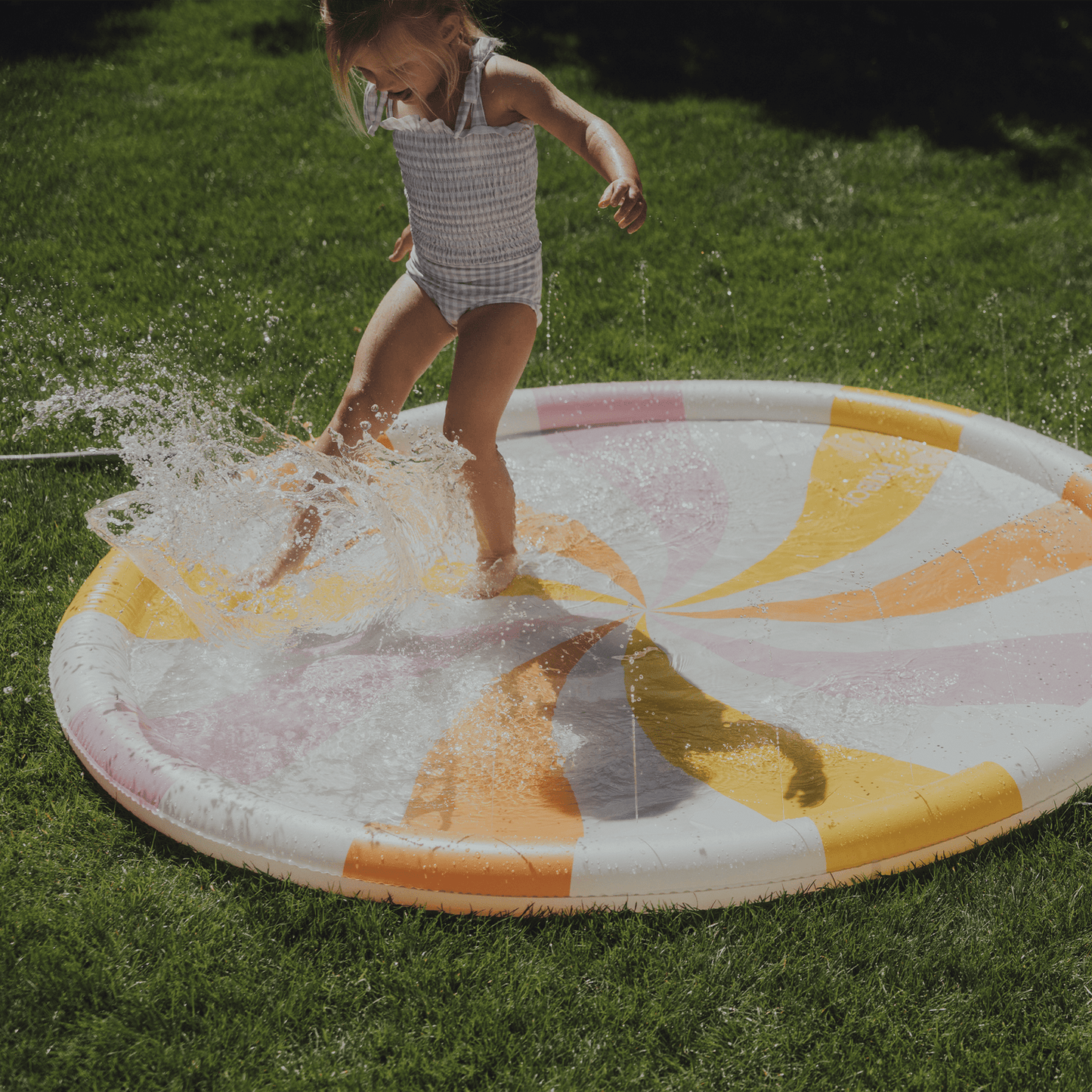 Summer Swirl Splash Pad