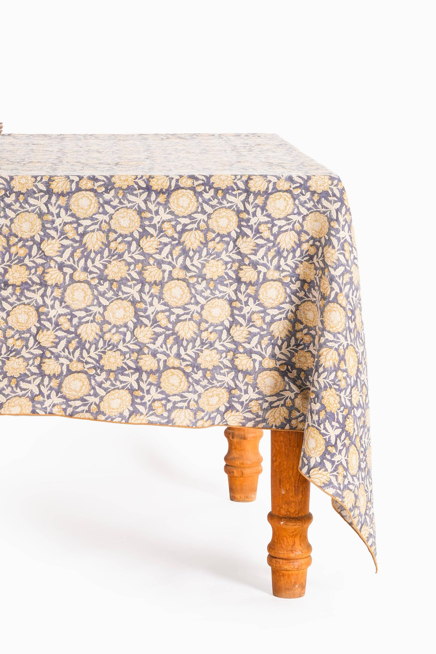 Riva Linen Tablecloth